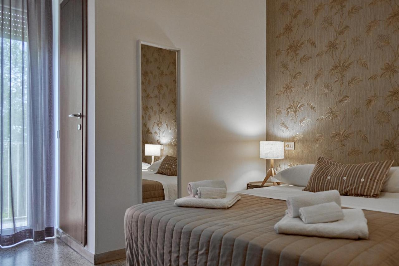 Hotel Spring Rimini Ngoại thất bức ảnh