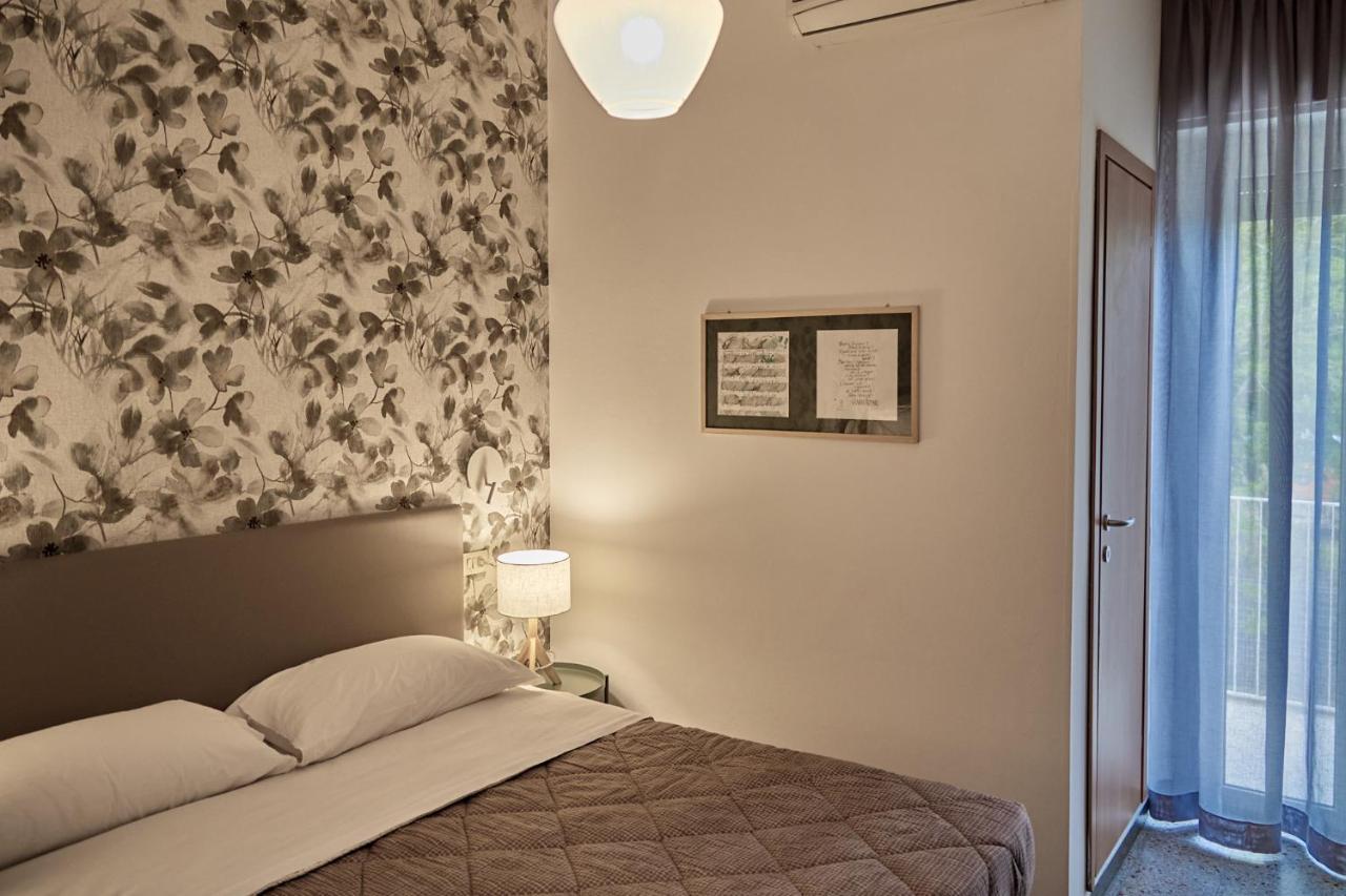 Hotel Spring Rimini Ngoại thất bức ảnh